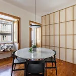 Bright & Charming In Historic Centre Apartment